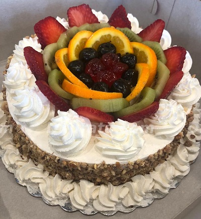 Vanilla and fruit cake
