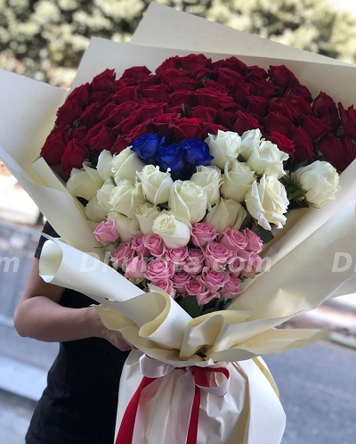 Bouquet of 120 roses
