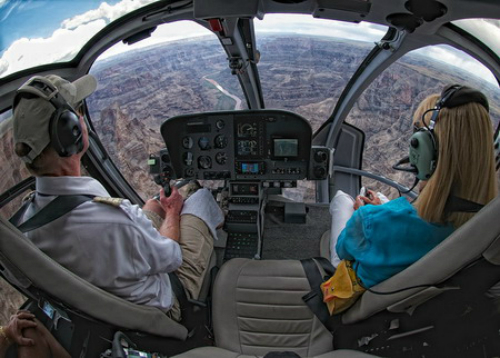 Fluturim turistik me helikopter