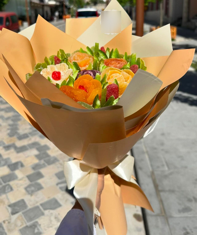 Bouquet with dried fruits