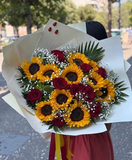 Roses and Sunflowers
