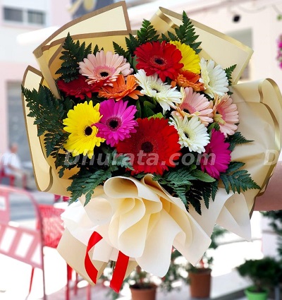 Bouquet 15 colorful gerbera