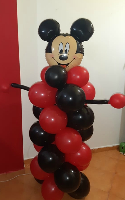 Mickey Mouse kuq e zi