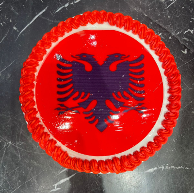 Torte me flamurin e Shqiperise