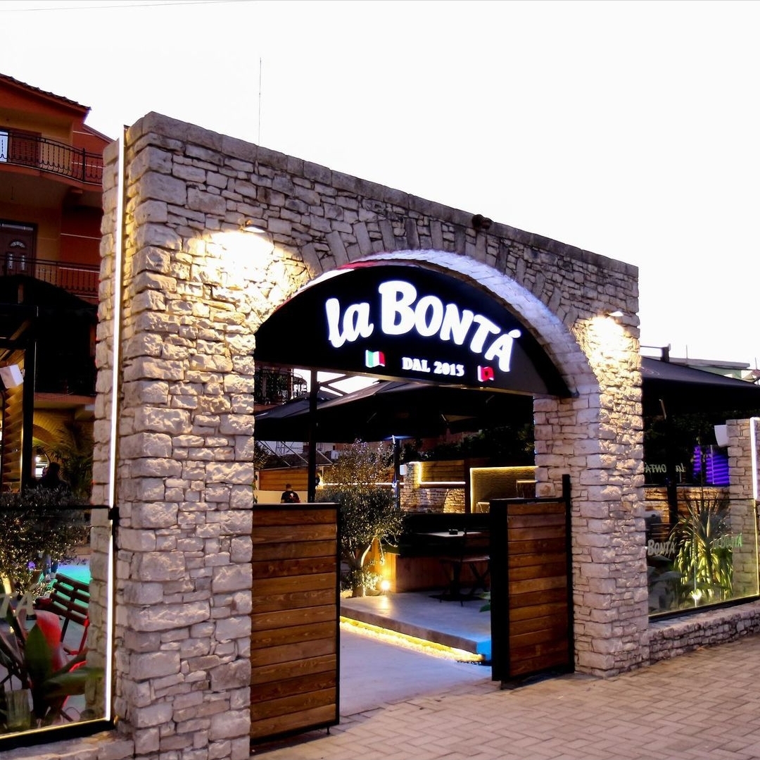 La Bonta restaurant in Lushnje